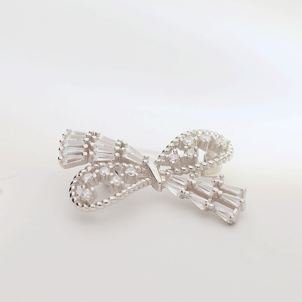 Crystal Ribbon Luxe Brooch - Image 4