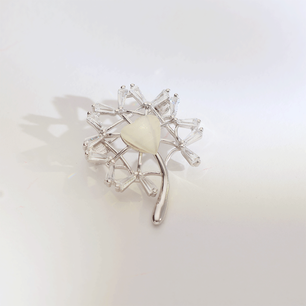 Crystal Heart Bloom Brooch - Image 4