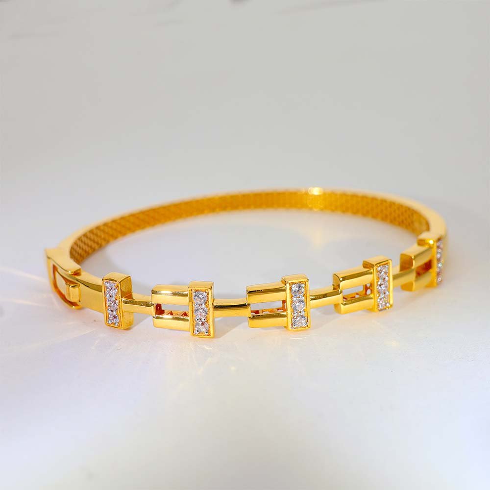Golden Link Glow Gold Ladies Bracelet