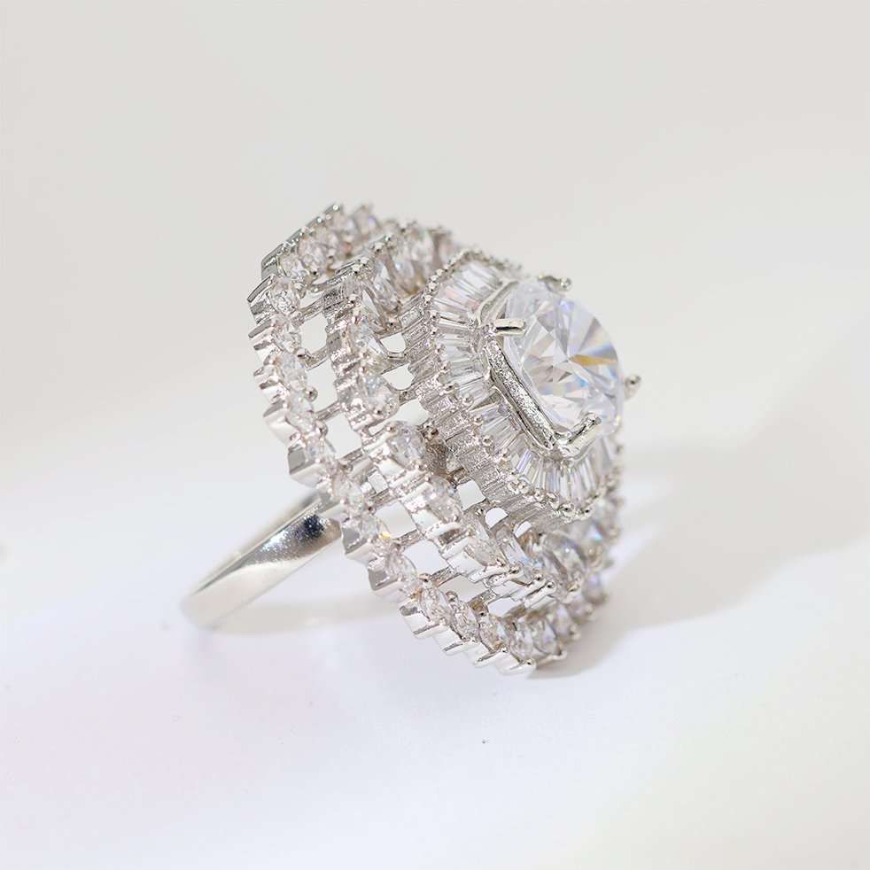 Royal Halo Diamond Ring - Image 3