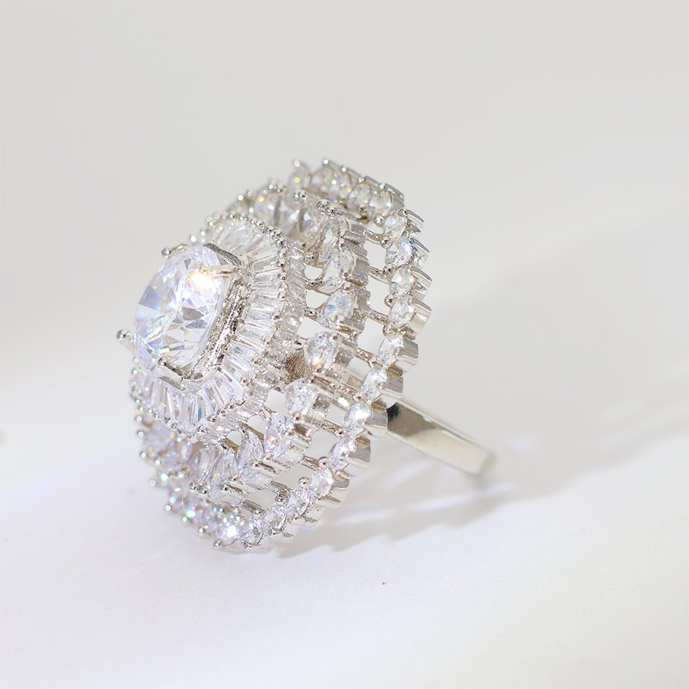 Royal Halo Diamond Ring - Image 4