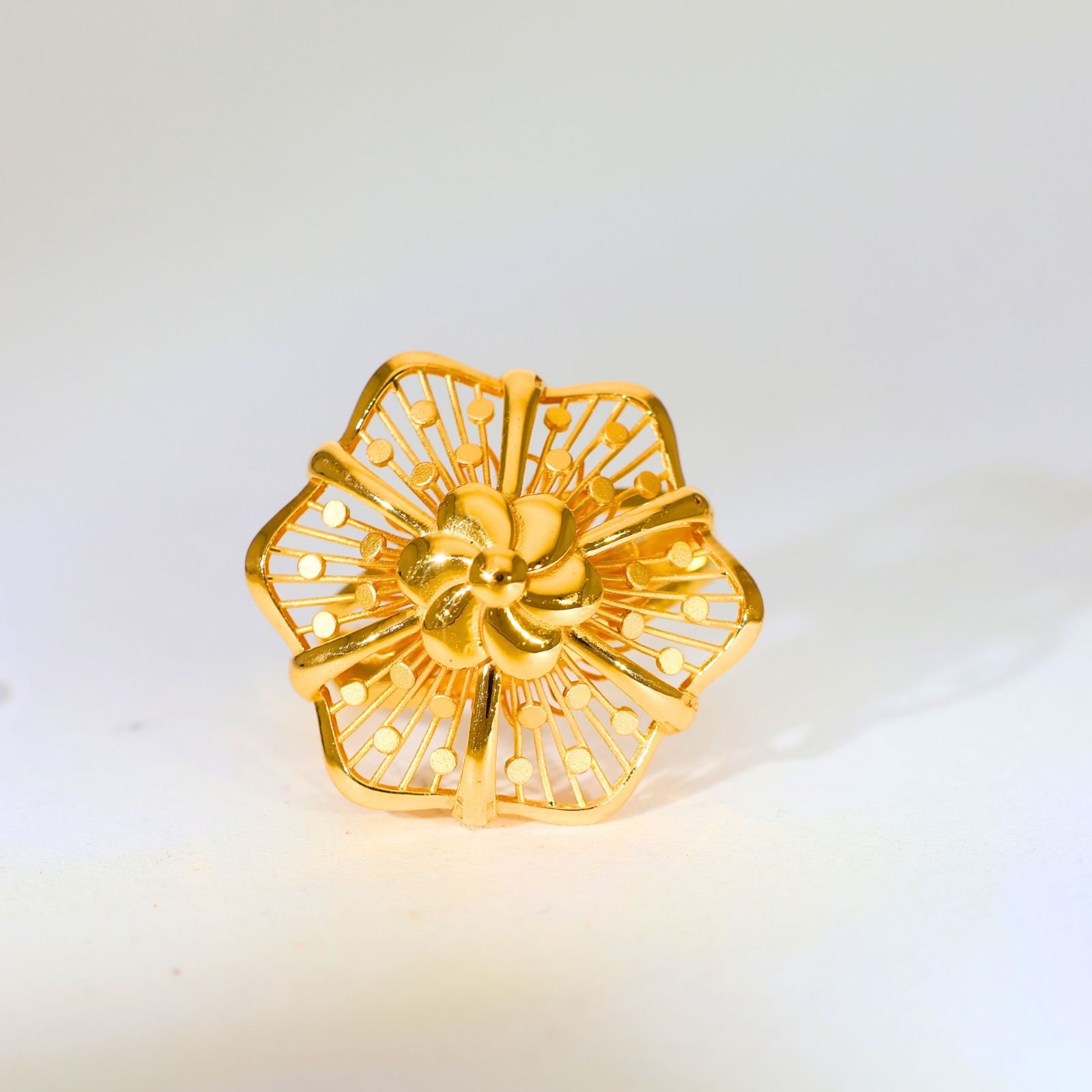 Golden Blossom Gold Ladies Ring