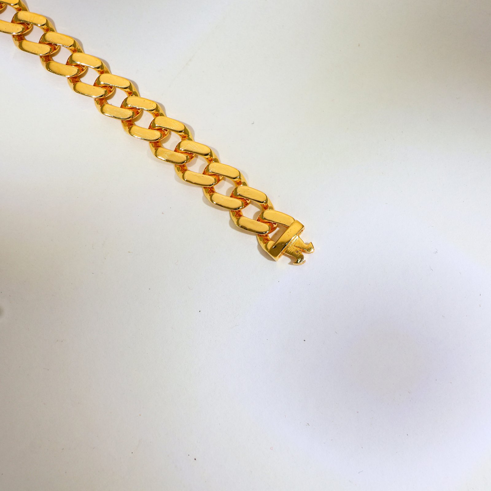 Cuban Link Gold Gents Bracelet - Image 3