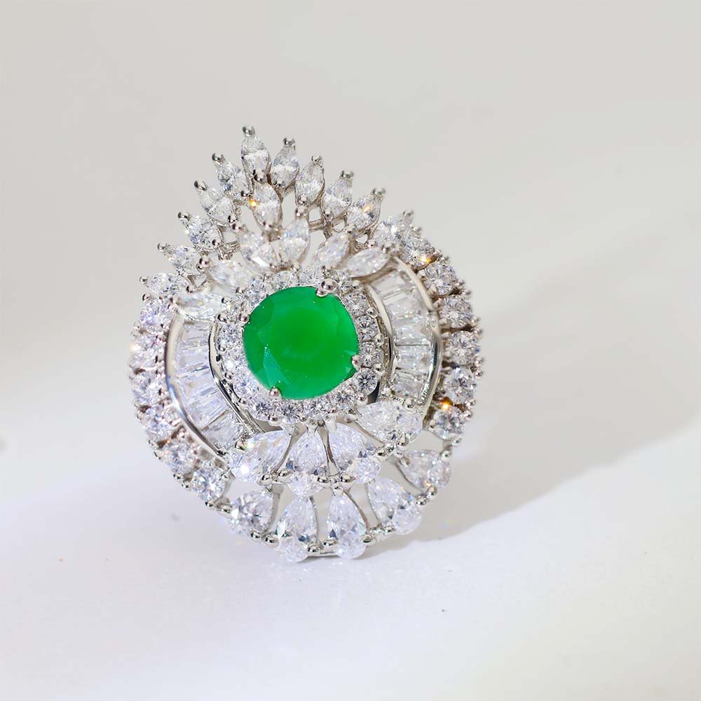 Green Royal Diamond Ring - Image 2