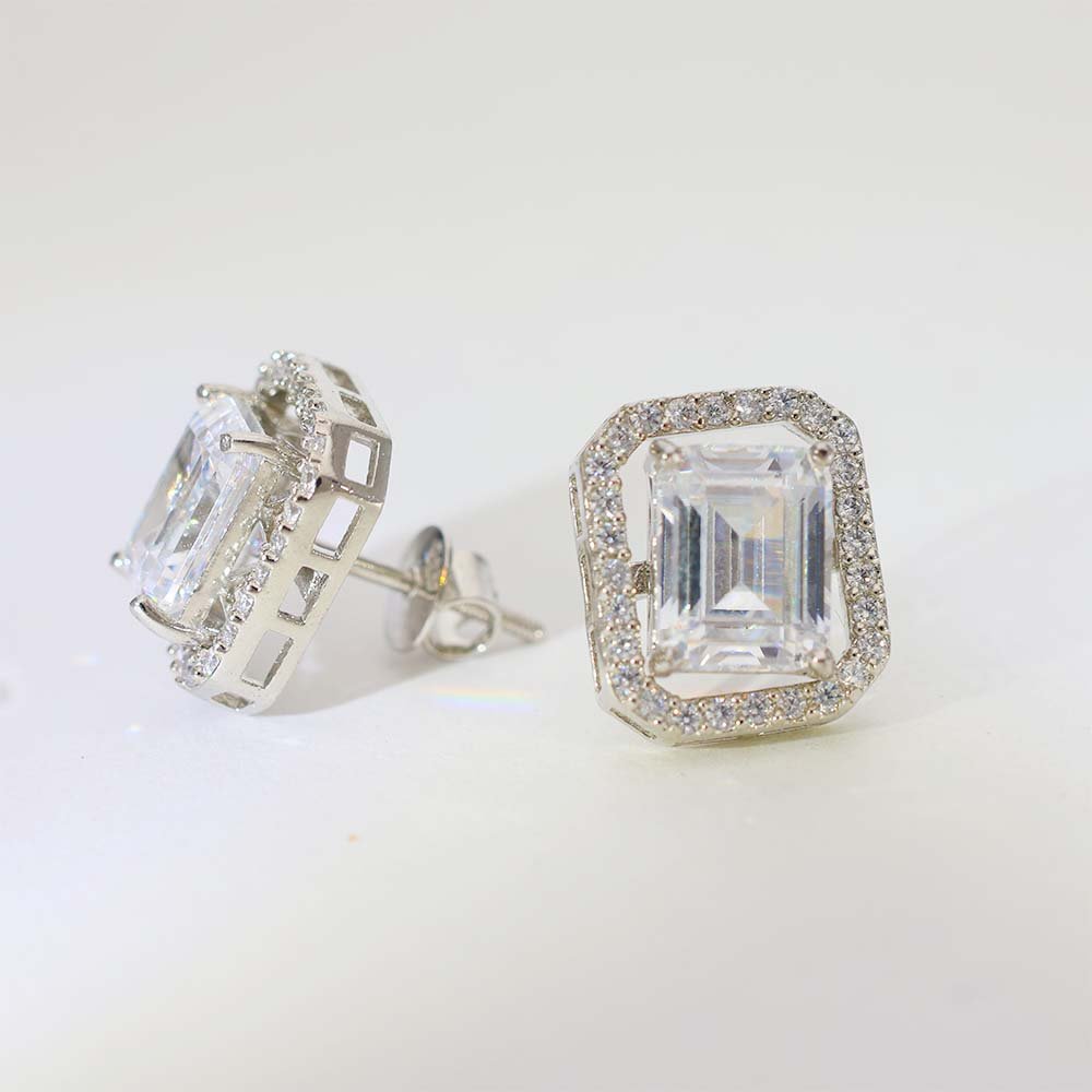 Emerald Glow Diamond Stud Earrings - Image 2