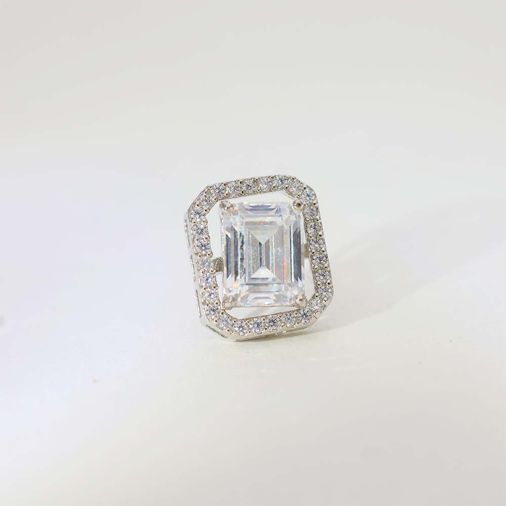 Emerald Glow Diamond Stud Earrings - Image 3