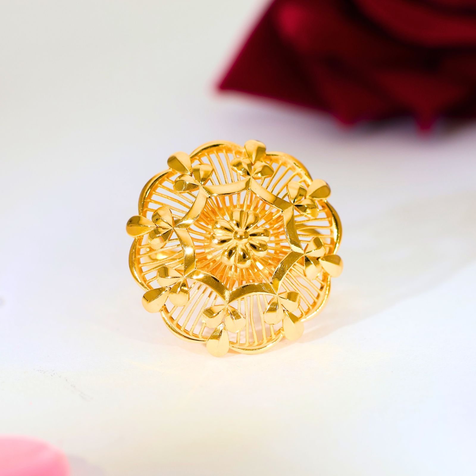 Golden Garden Gold Ladies Ring - Image 3