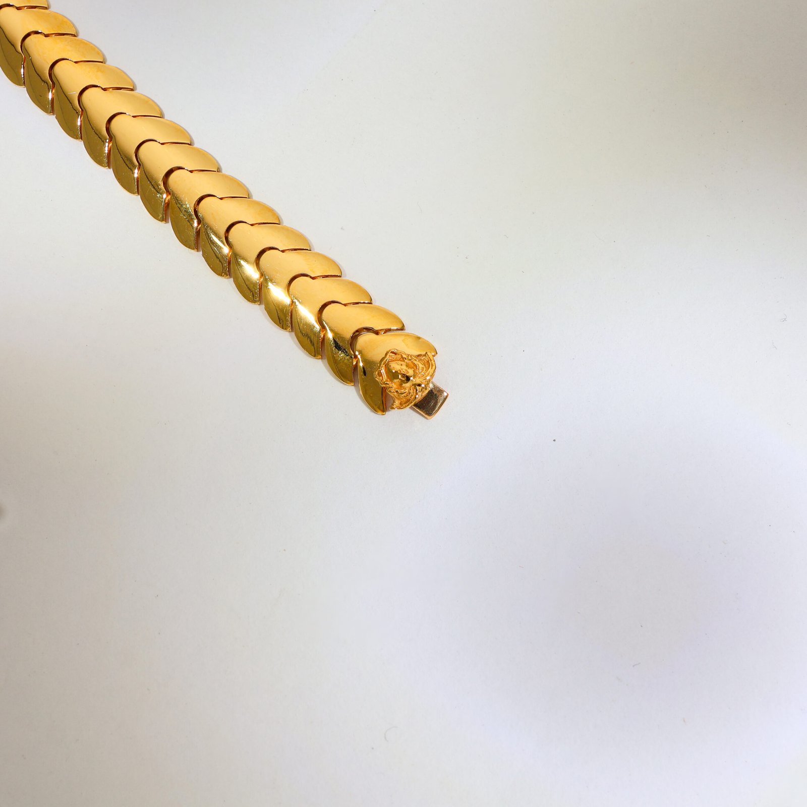 Royal Curve Gold Gents Bracelet - Image 2
