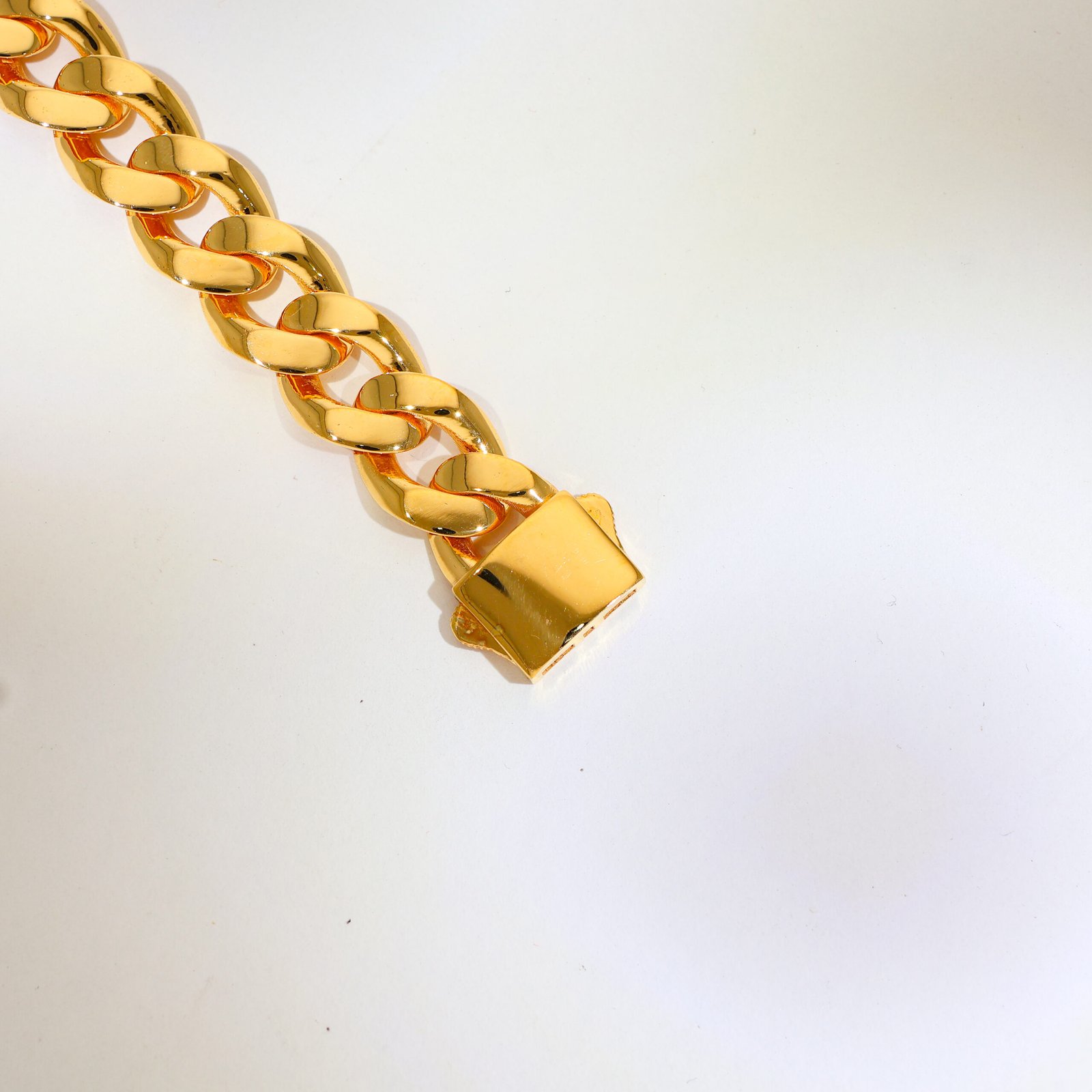 Imperial Link Gold Gents Bracelet - Image 3