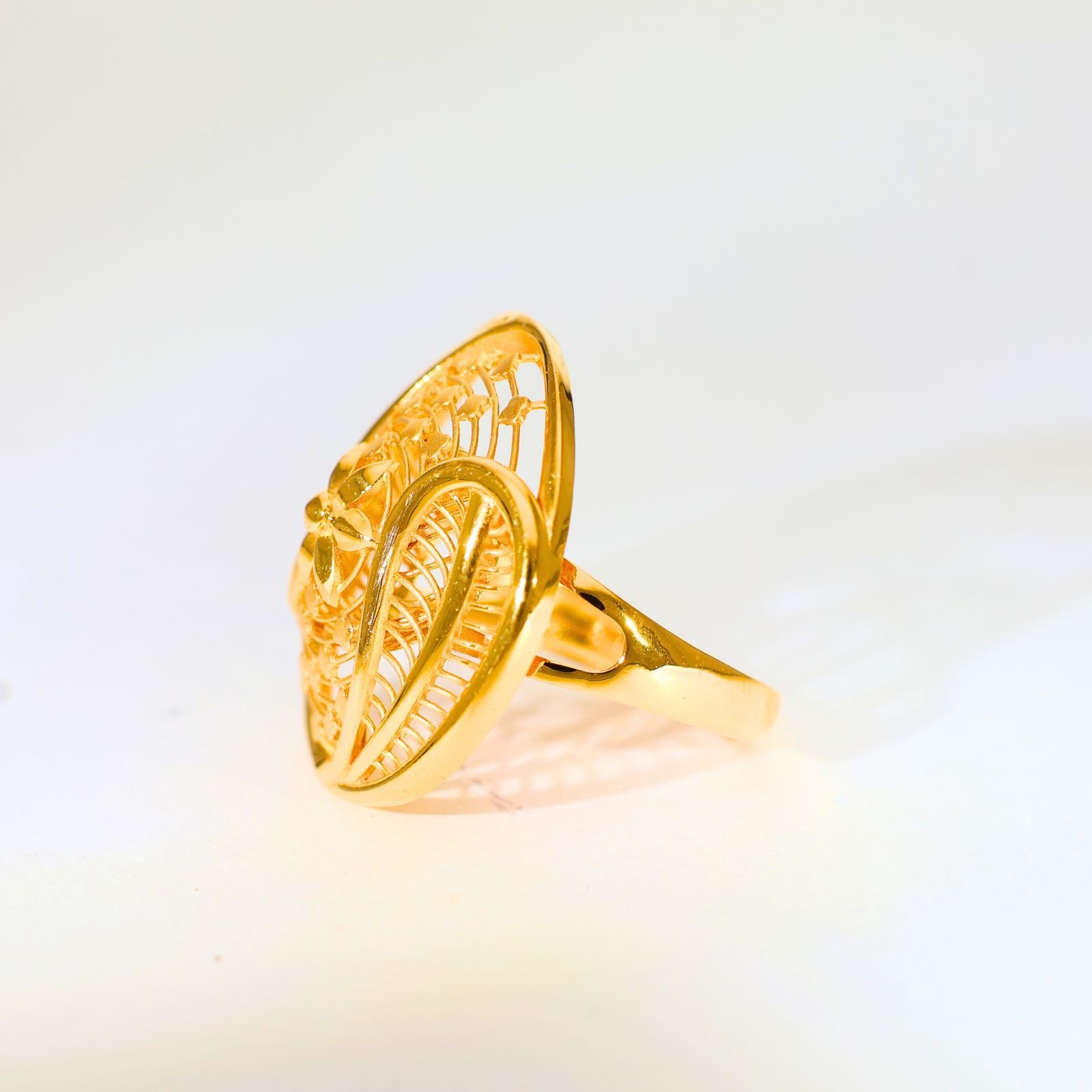 Golden Bloom Gold Ladies Ring - Image 2