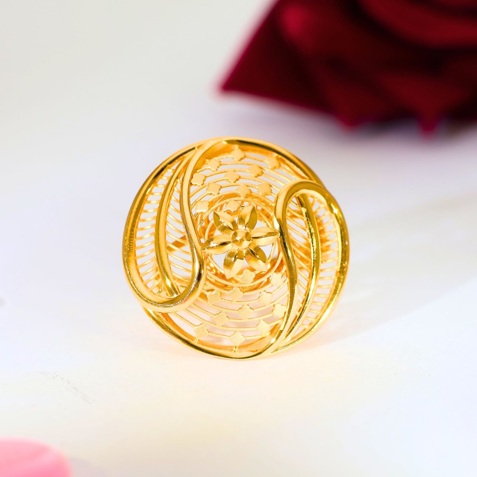 Golden Bloom Gold Ladies Ring - Image 4