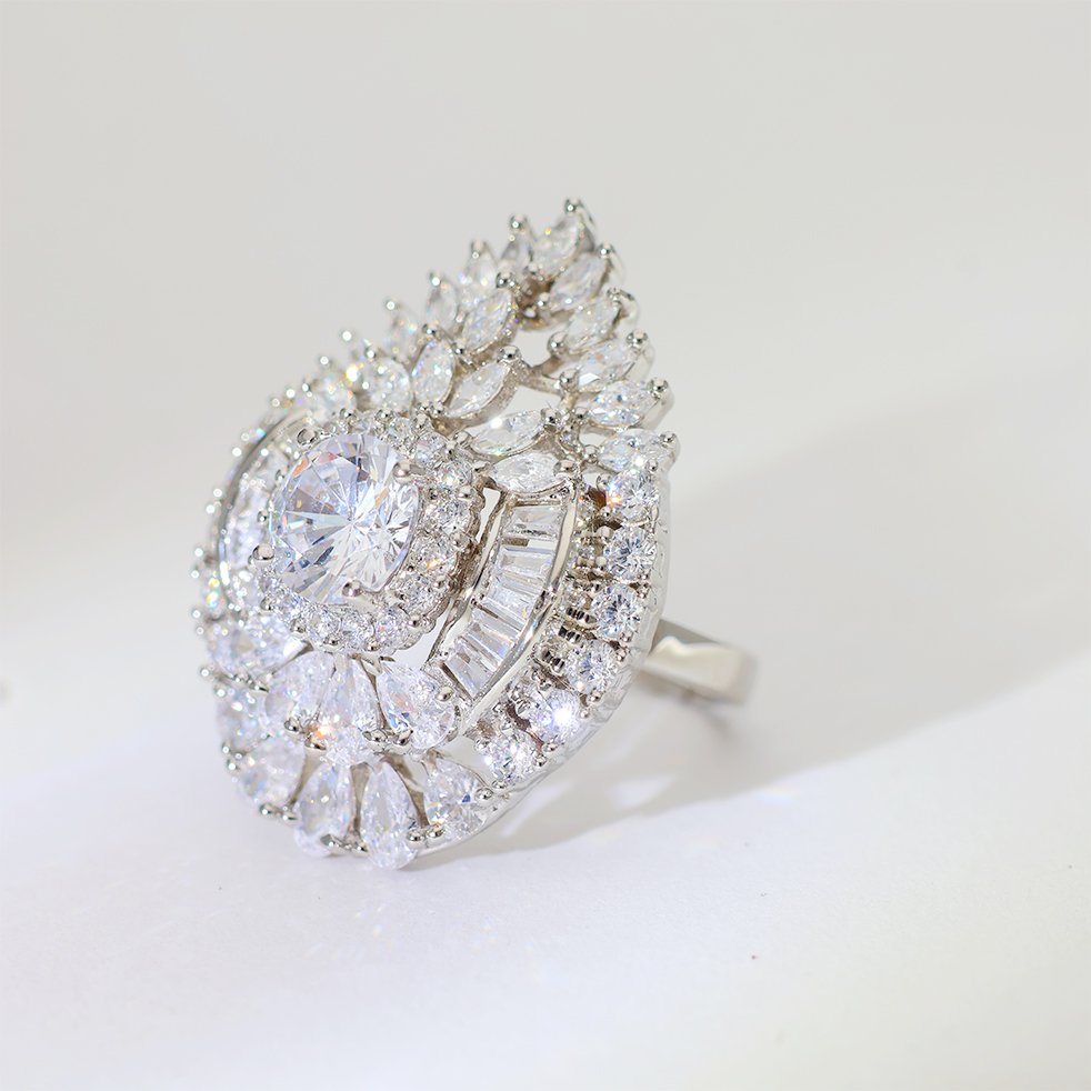 Royal Swirl Diamond Ring - Image 3