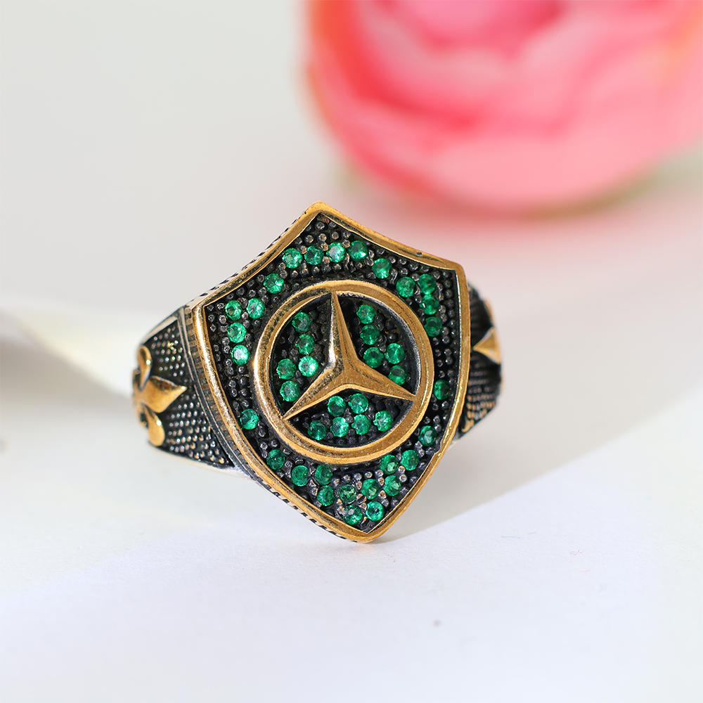 Royal Green Gents Ring - Image 5
