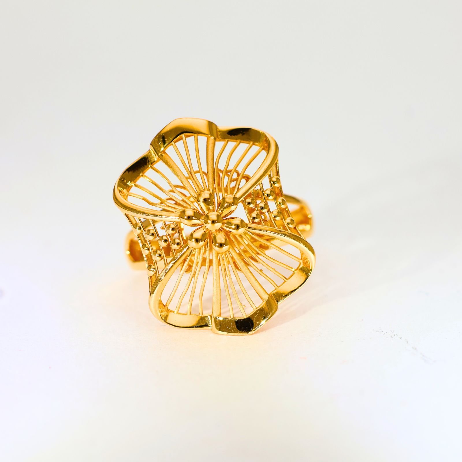 Golden Blossom Gold Ladies Ring
