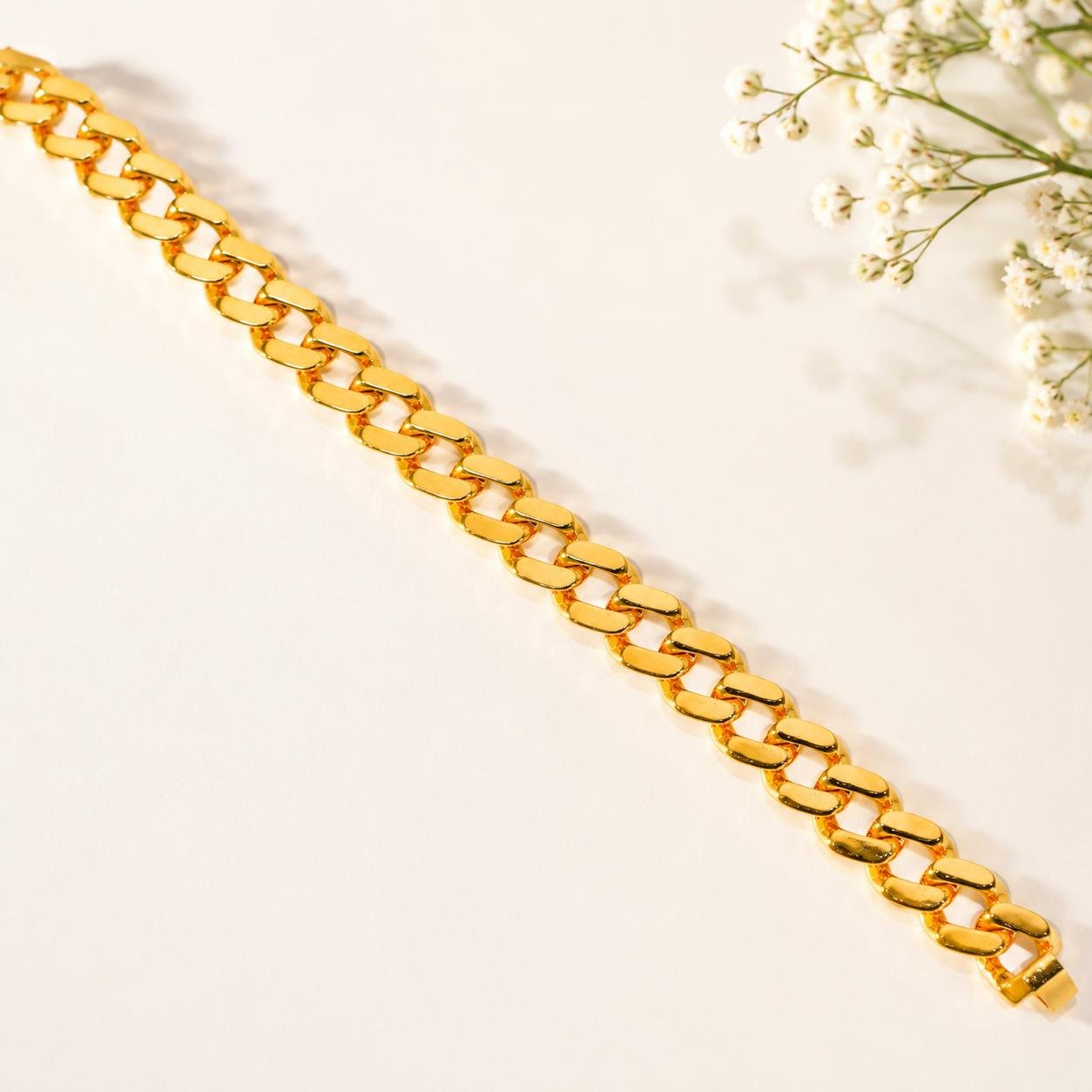 Cuban Link Gold Gents Bracelet - Image 4
