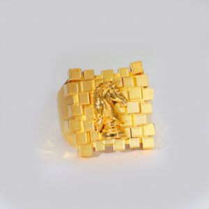 King's Move Gold Gents Ring