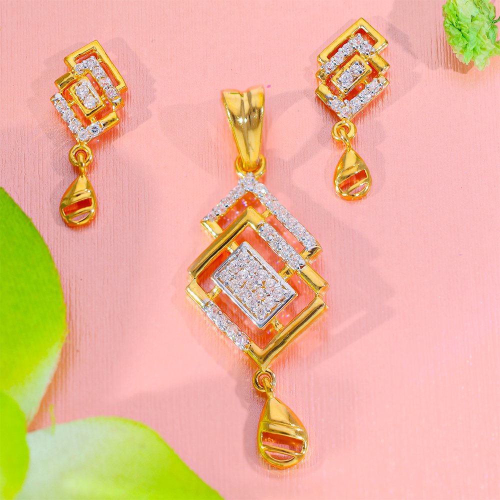 Golden Harmony Gold Pendent Set