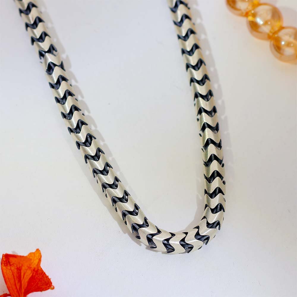 Zigzag Edge Gents Chain