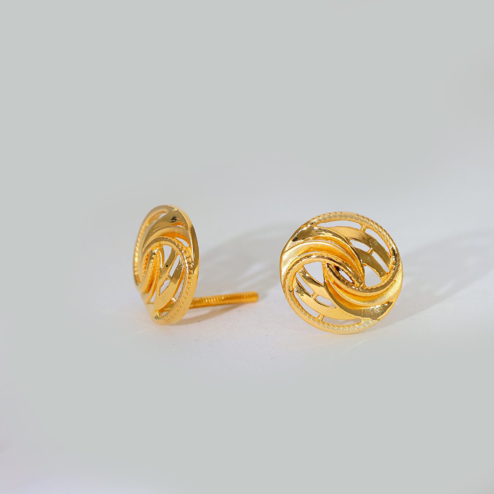 Golden Swirl Gold Earrings - Image 3