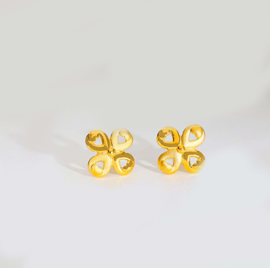 Heart Bloom Gold Earring