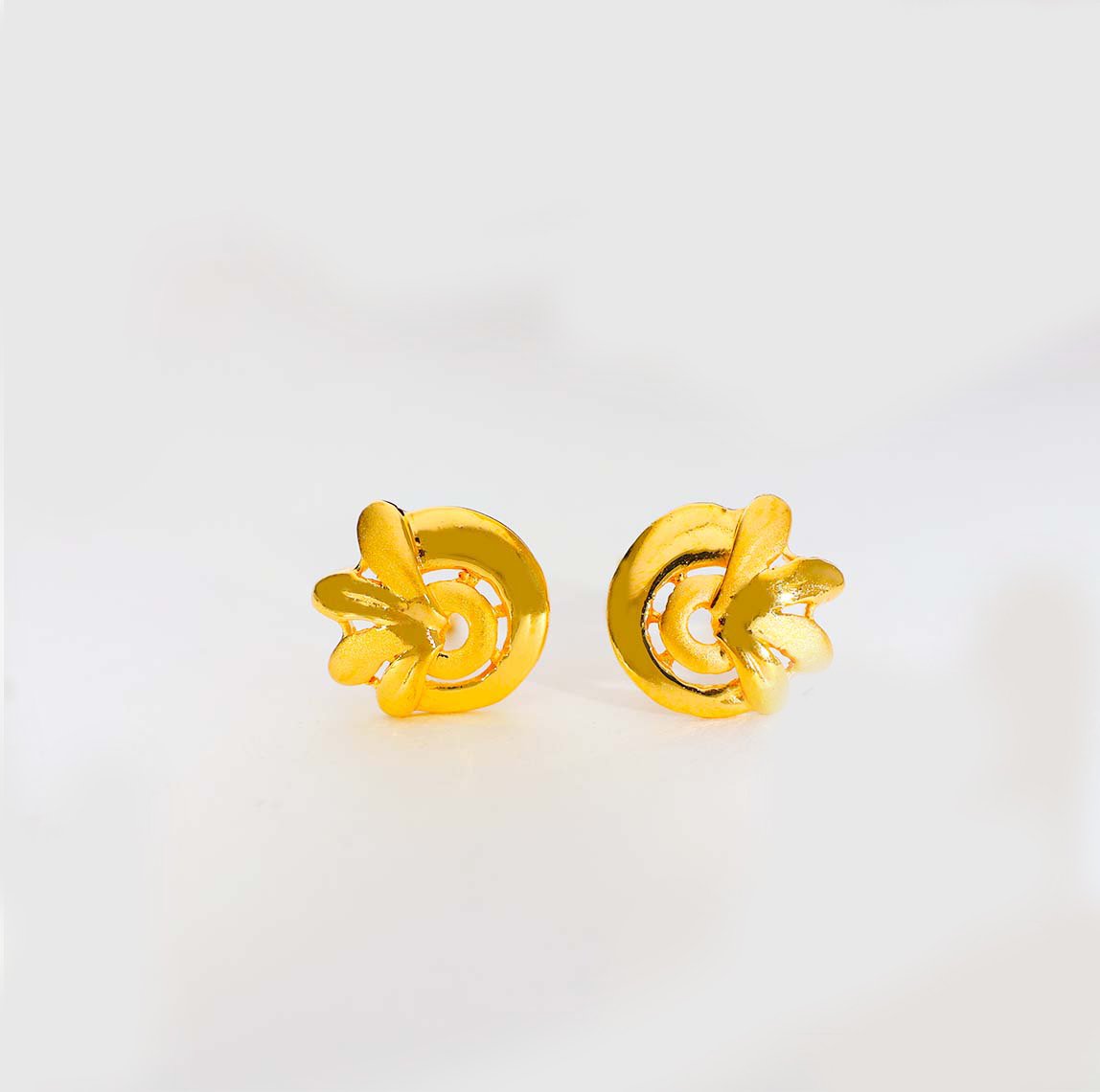Ocean Flow Gold Earring