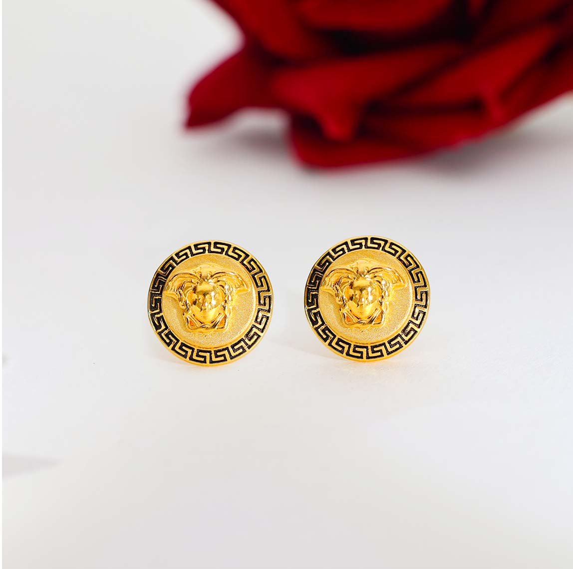 Royal Medusa Gold Earring - Image 3
