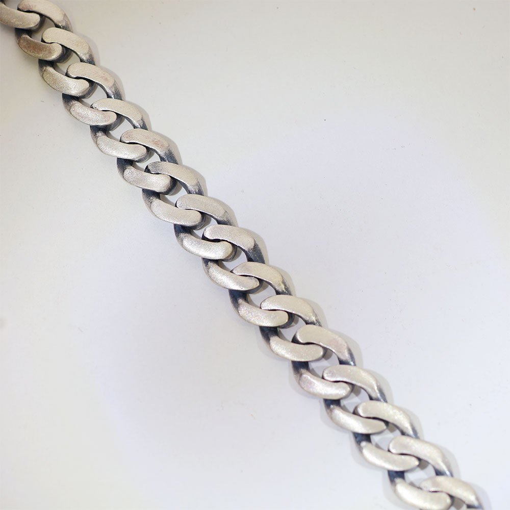Royal Crest Gents Bracelet - Image 2