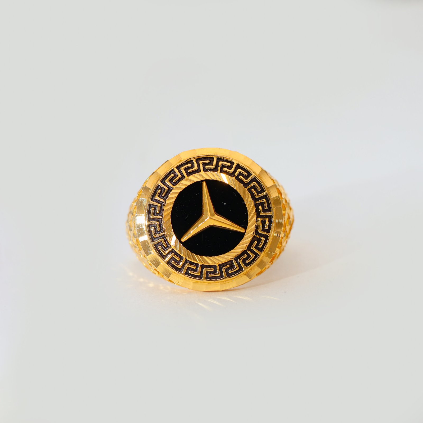 Prestige Star Gold Gents Ring - Image 4