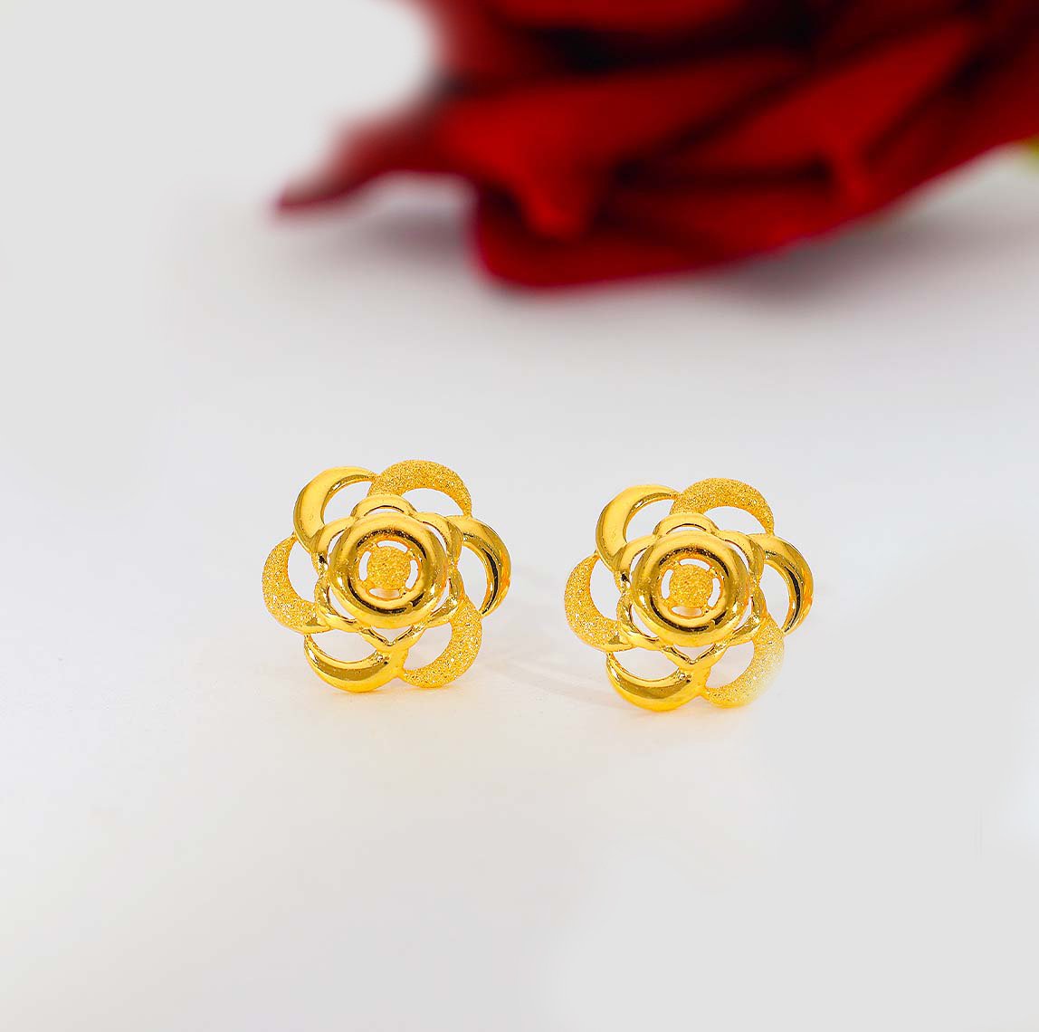 Golden Rose Bloom Gold Earring - Image 3