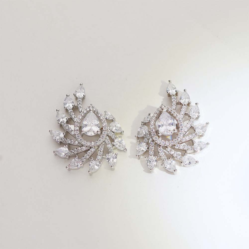 Queen Drop Pendant Set - Image 4