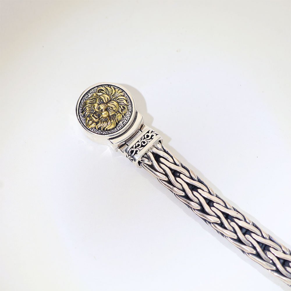 Heritage Crest Gents Bracelet - Image 2