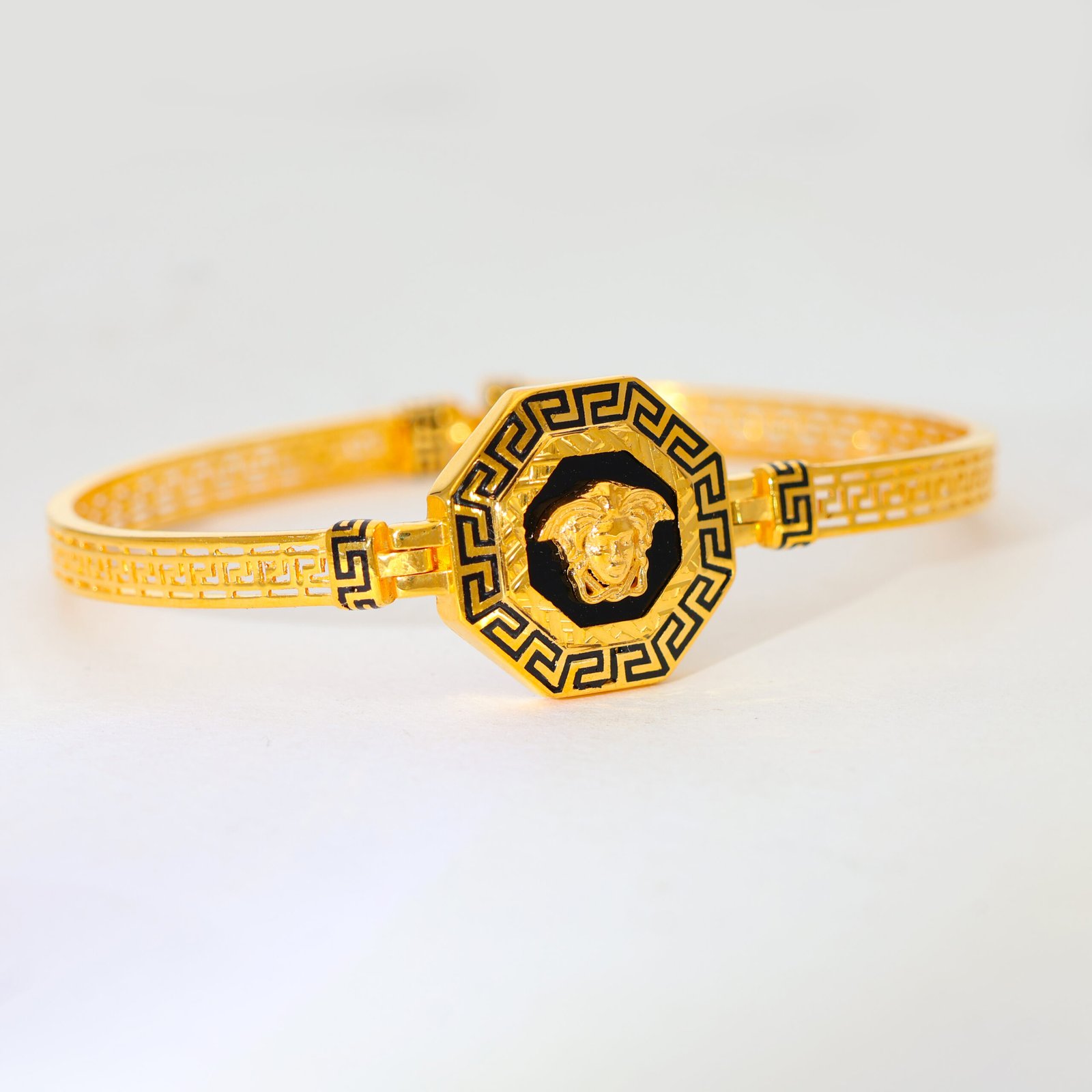 Prestige Gold Ladies Bracelet