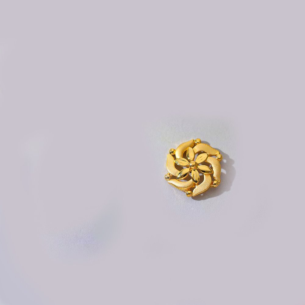 Blossom Wave Gold Earring - Image 2