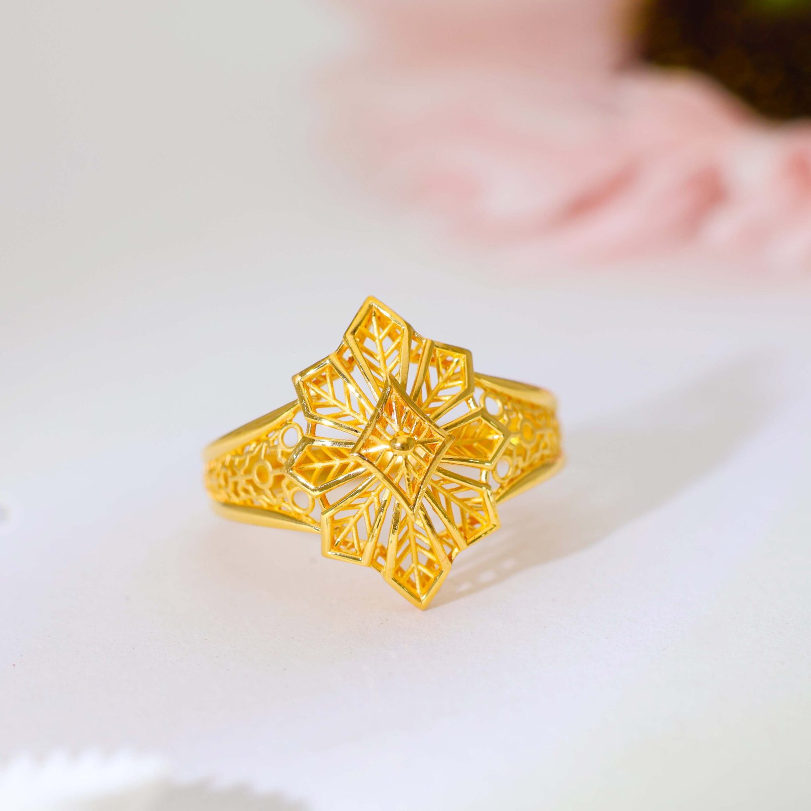 Star Bloom Gold Ladies Rings - Image 4