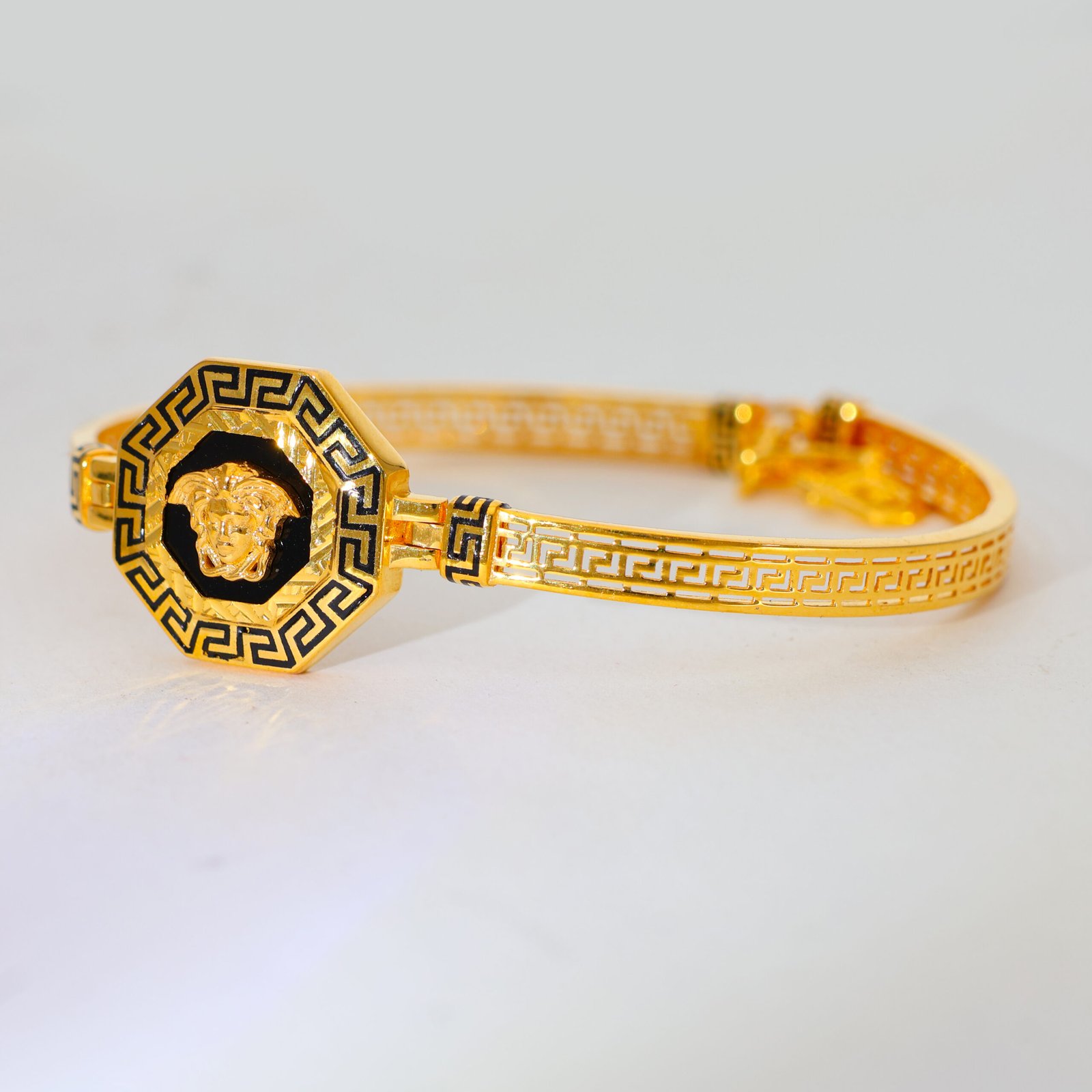 Prestige Gold Ladies Bracelet - Image 2