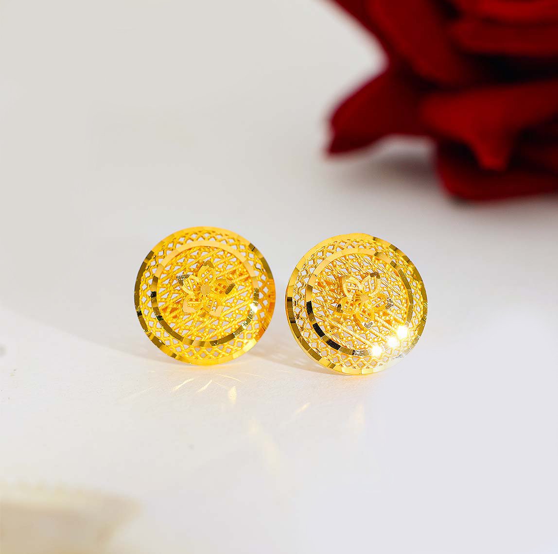 Golden Mesh Bloom Gold Earrings - Image 3