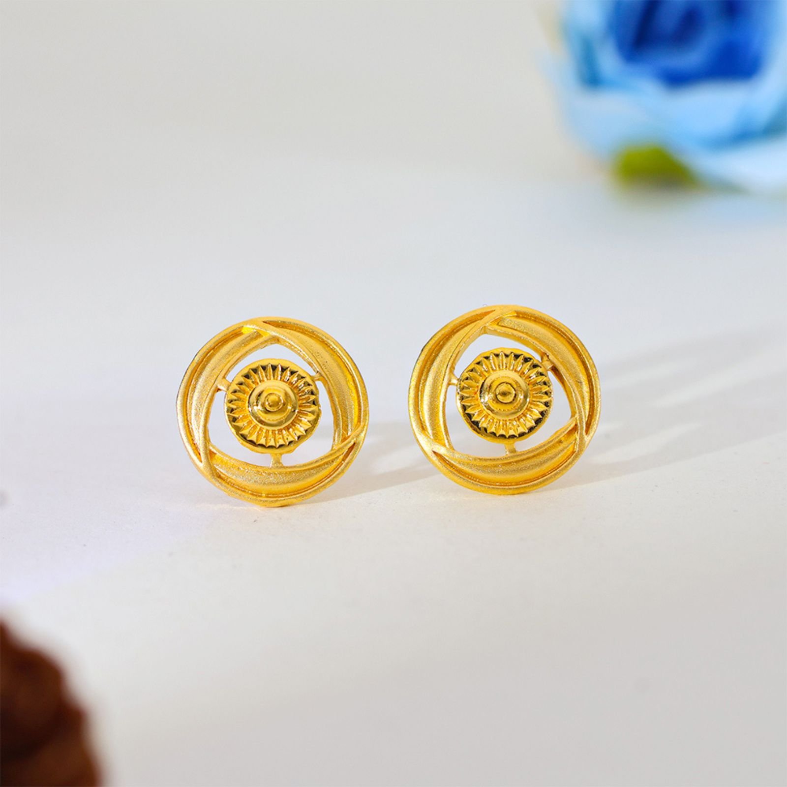 Golden Halo Gold Earrings - Image 3