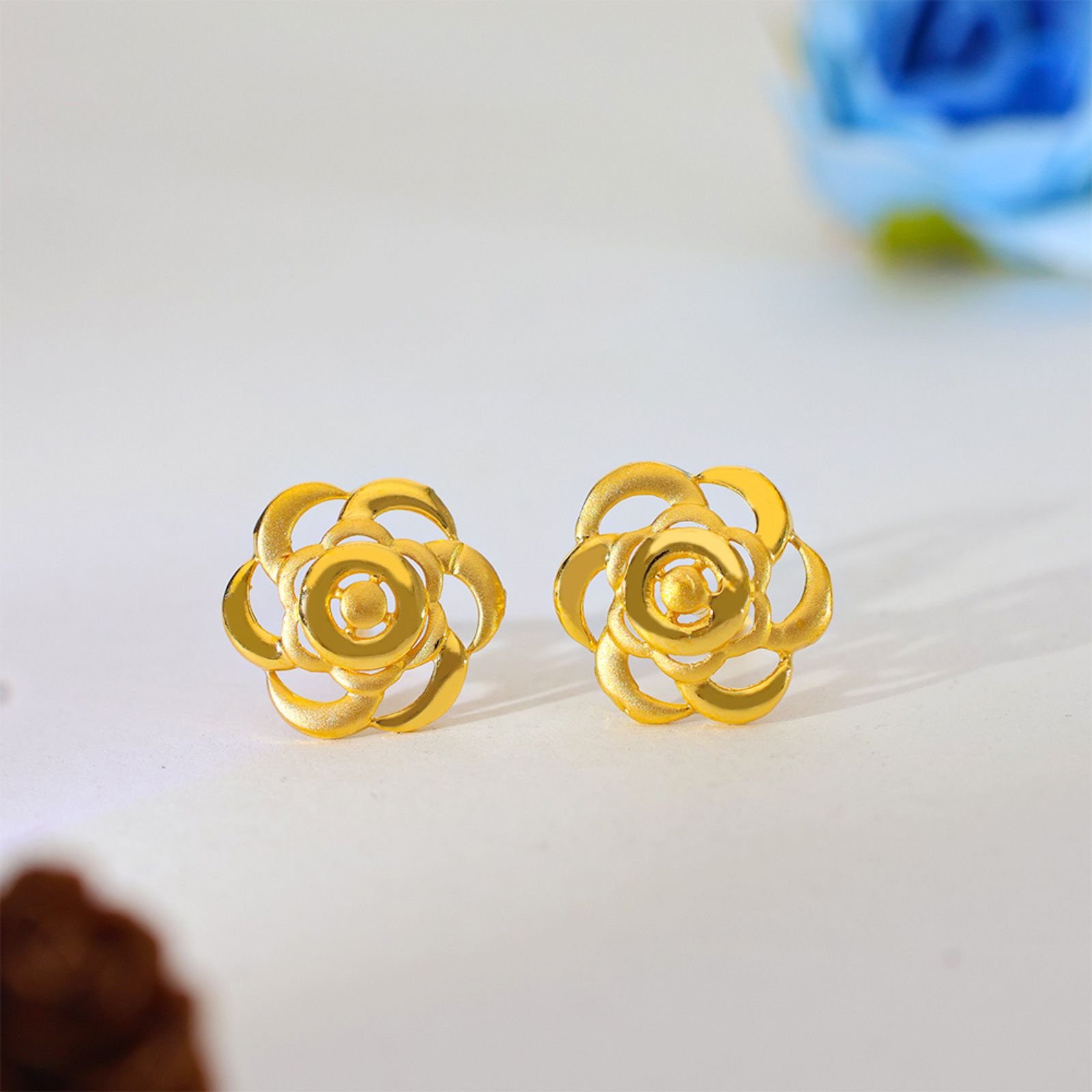 Golden Rose Gold Earrings - Image 3