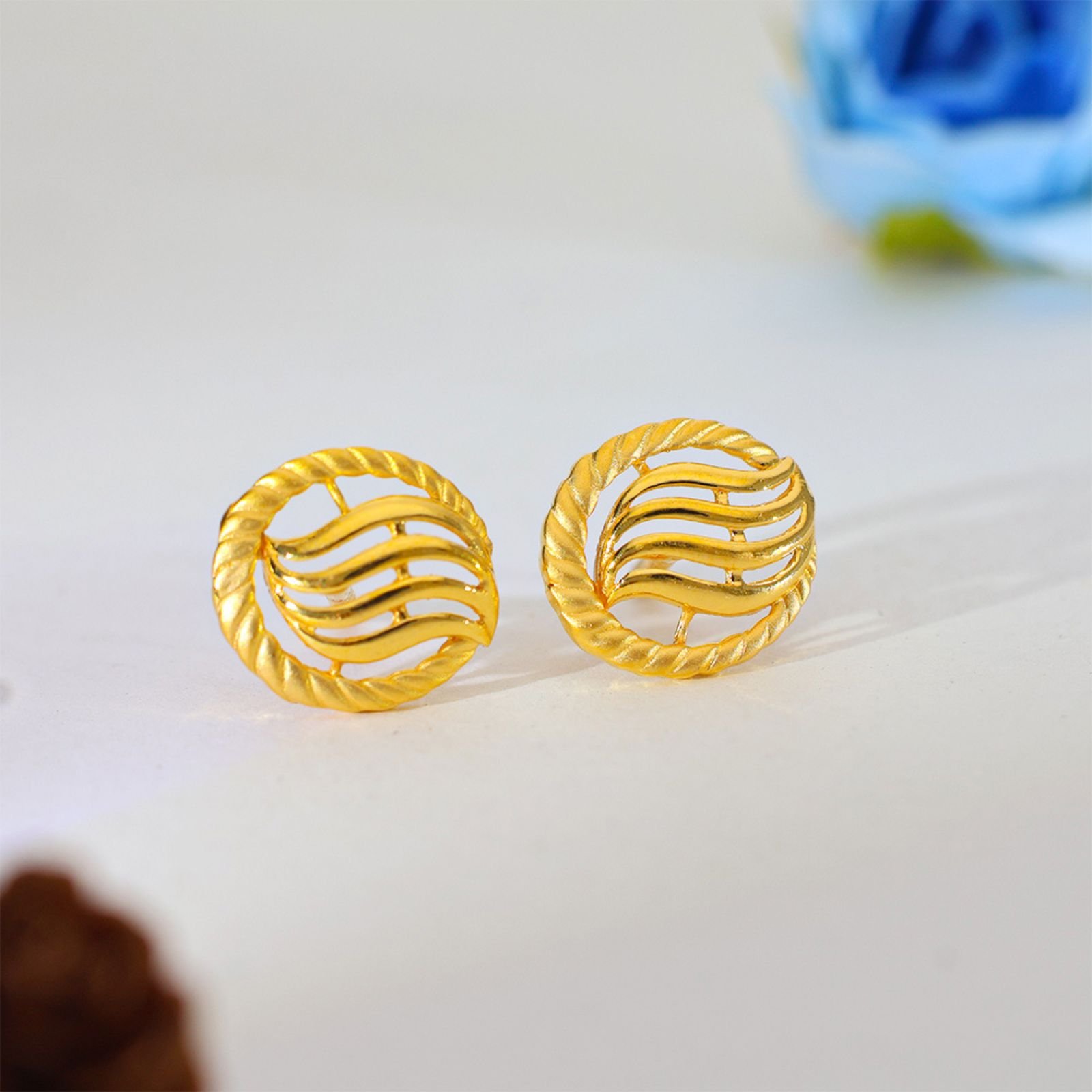 Golden Wave Gold Earrings - Image 3