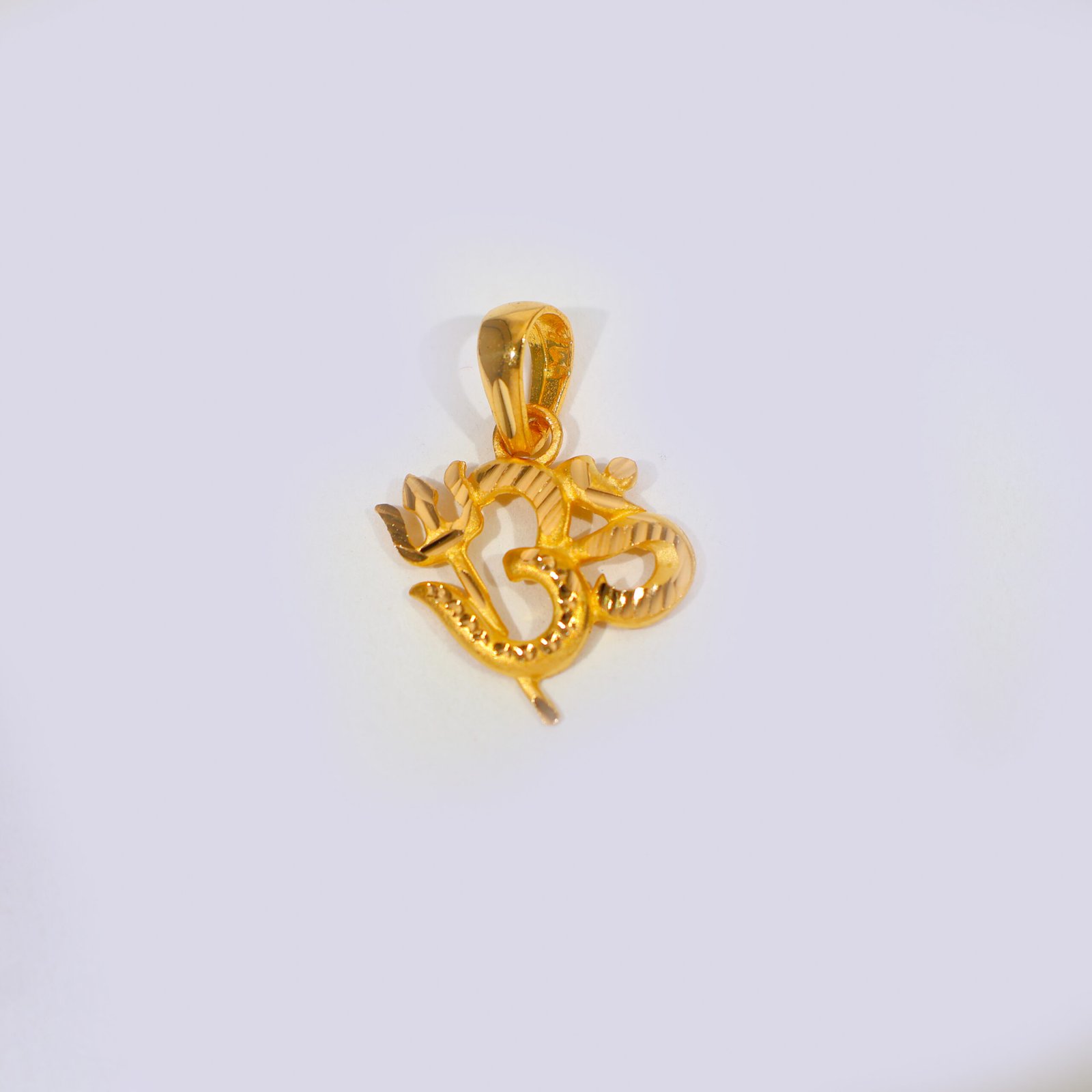 Sacred Om Gold Pendant - Image 3