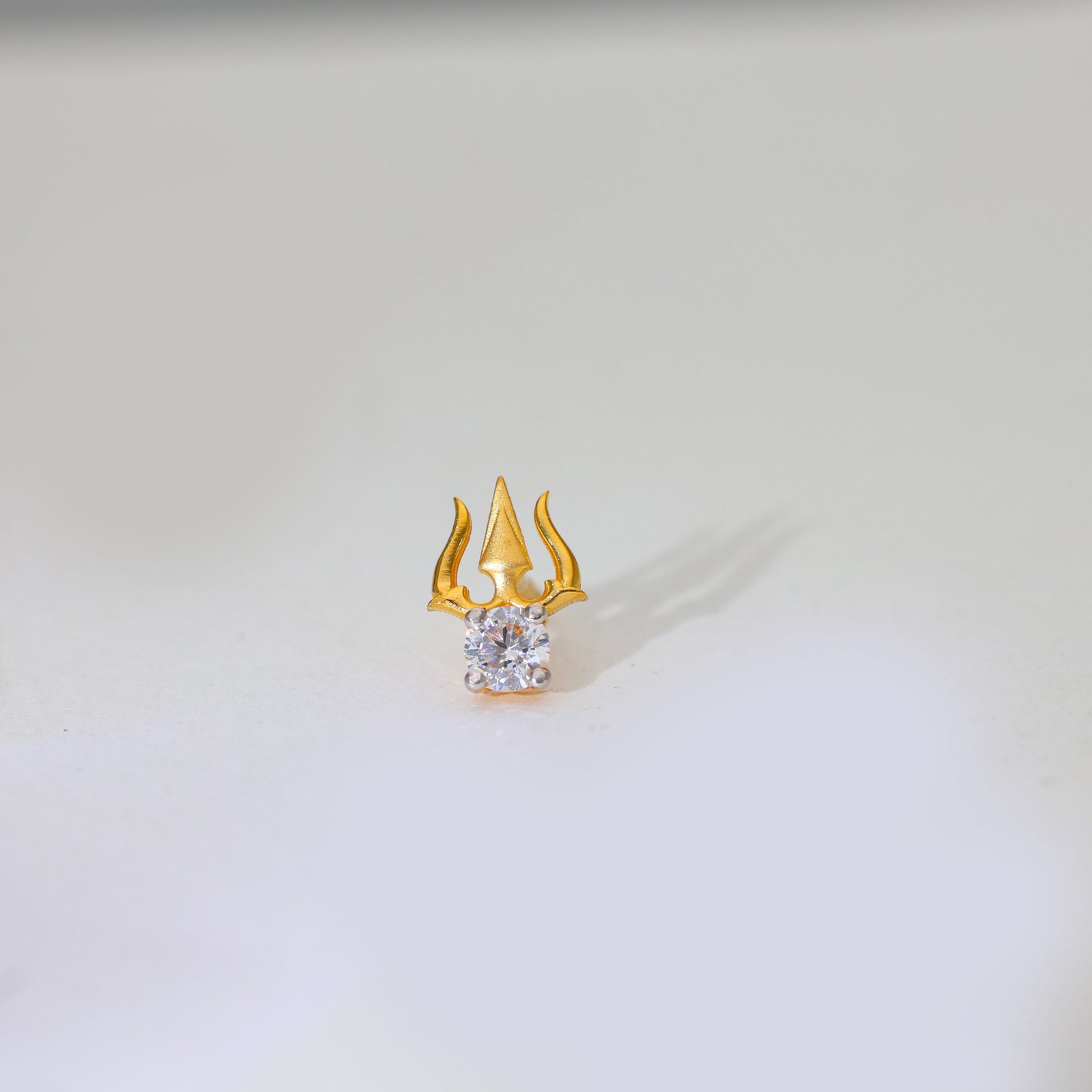 Shiv Grace Gold Ladies Earrings - Image 2