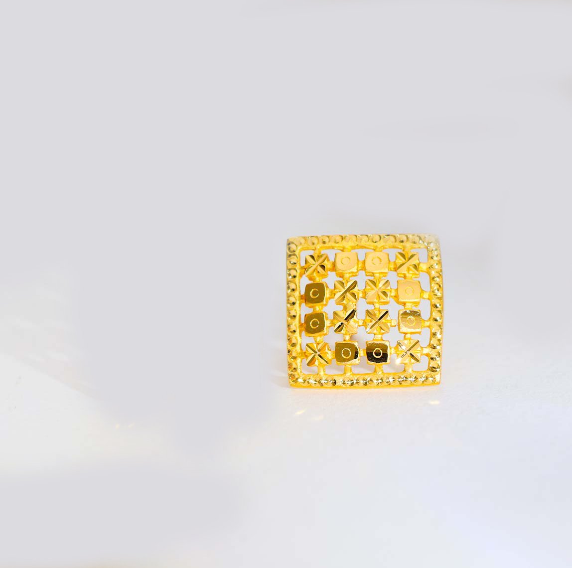 Golden Mosaic Gold Earring - Image 2