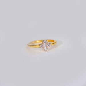 Crystal Elegance Gold Ladies Ring