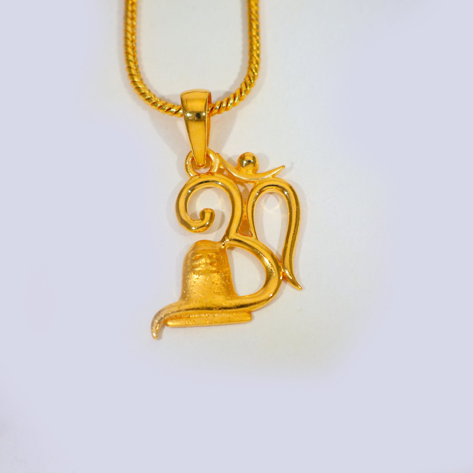 Shiv Om Gold Pendant - Image 2