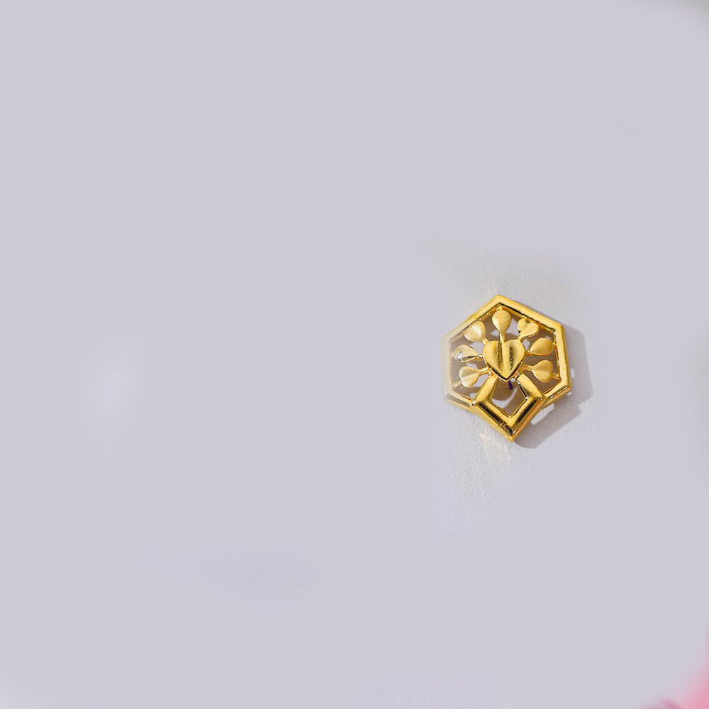 Honey Heart Gold Earring - Image 2