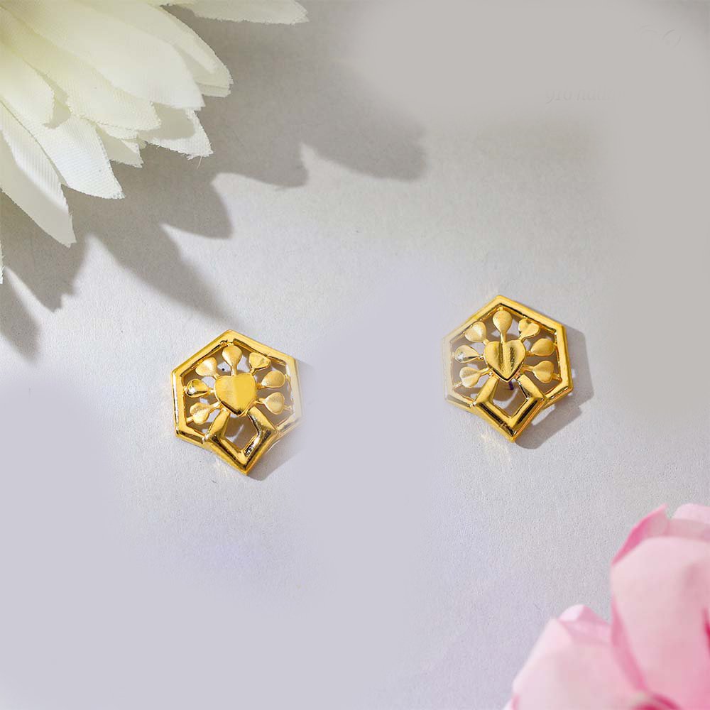 Honey Heart Gold Earring - Image 3