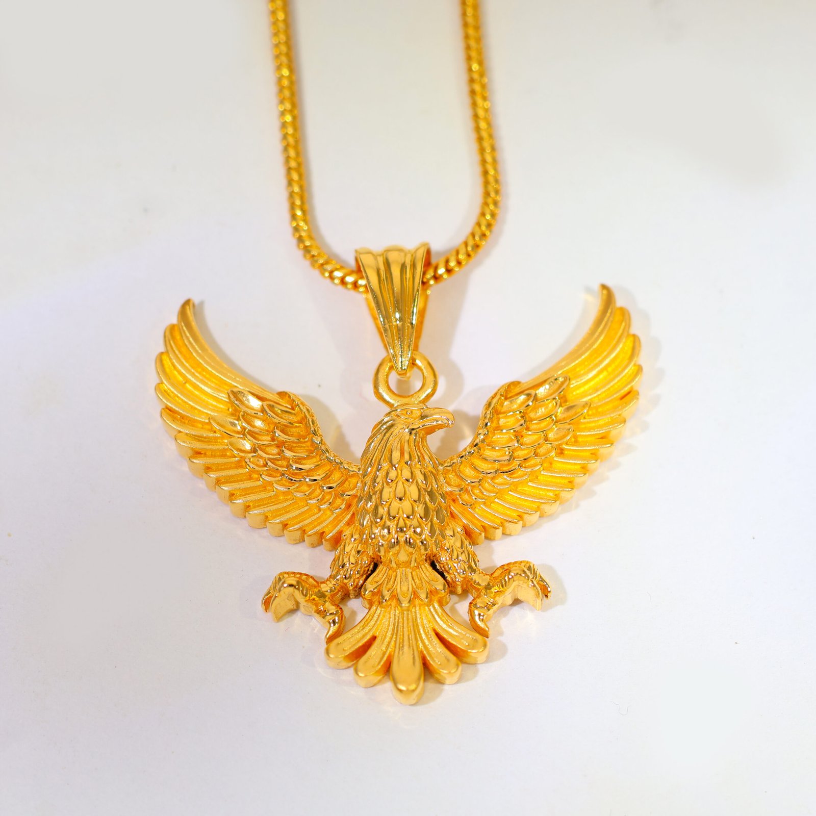 Royal Eagle Gold Gents Pendant - Image 2