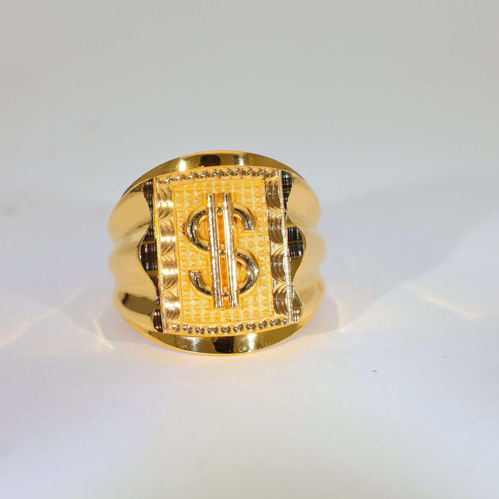 Money Mark Gold Gents Ring - Image 4