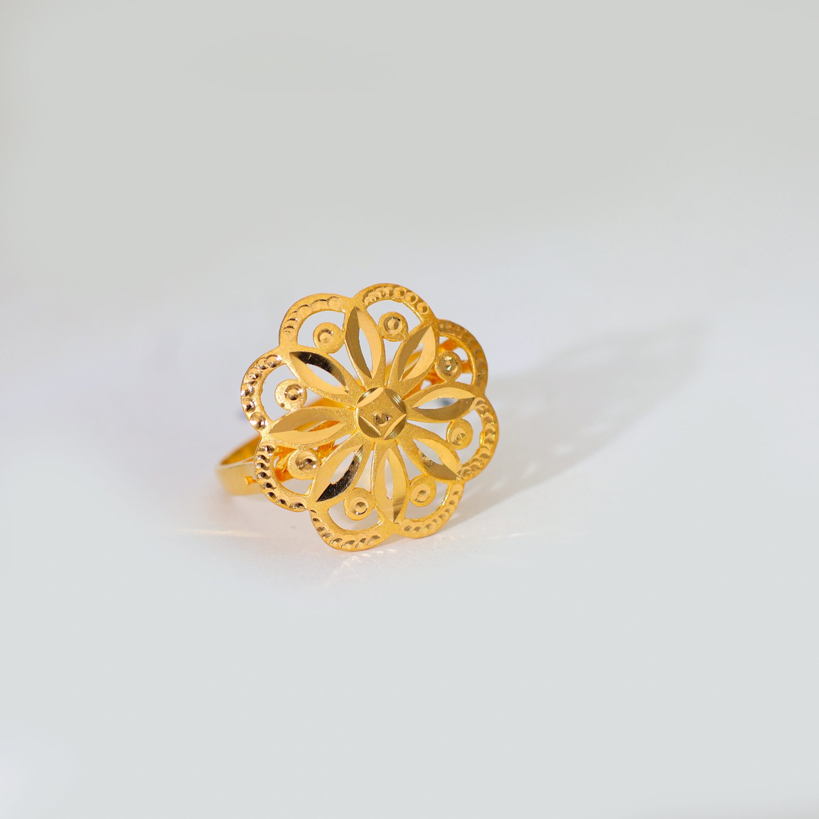 Golden Blossom Gold Ladies Ring