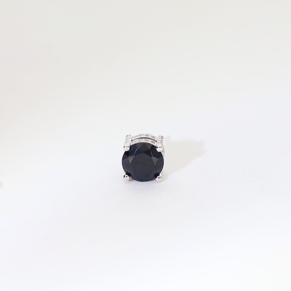 Black Crown Men Stud - Image 4